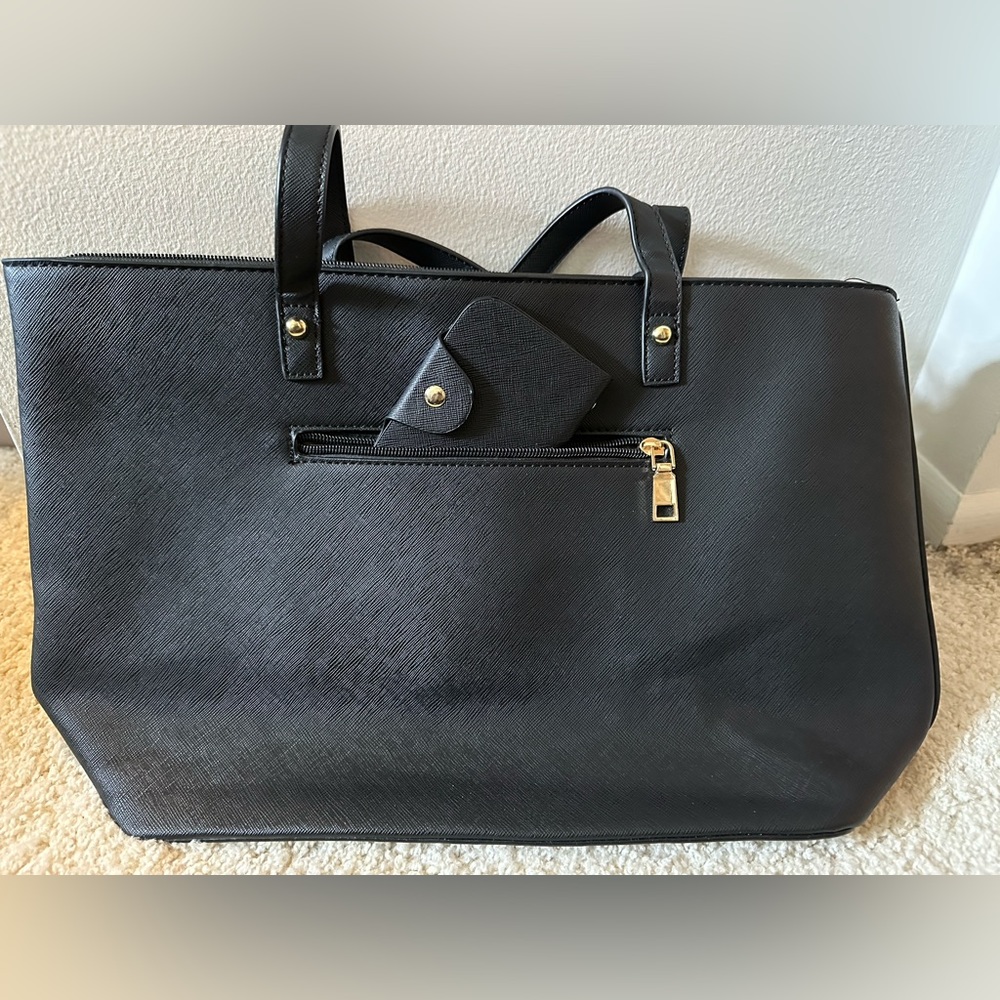 Elim and Paul zippered tote bag and card holder wallet
